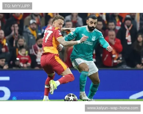 加拉塔萨雷定位球冲击战术明确 范戴克领衔防空体系面临高空考验 加拉塔萨雷定位球冲击战术明确 范戴克领衔防空体系面临高空考验